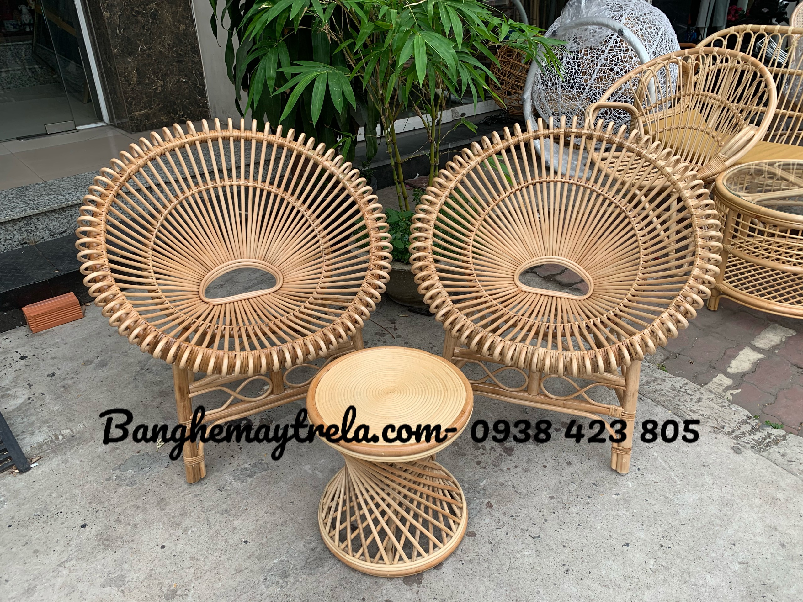 Bàn ghế mây bông sen